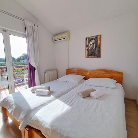 Rooms Slavica Okrug Gornji Habitación foto