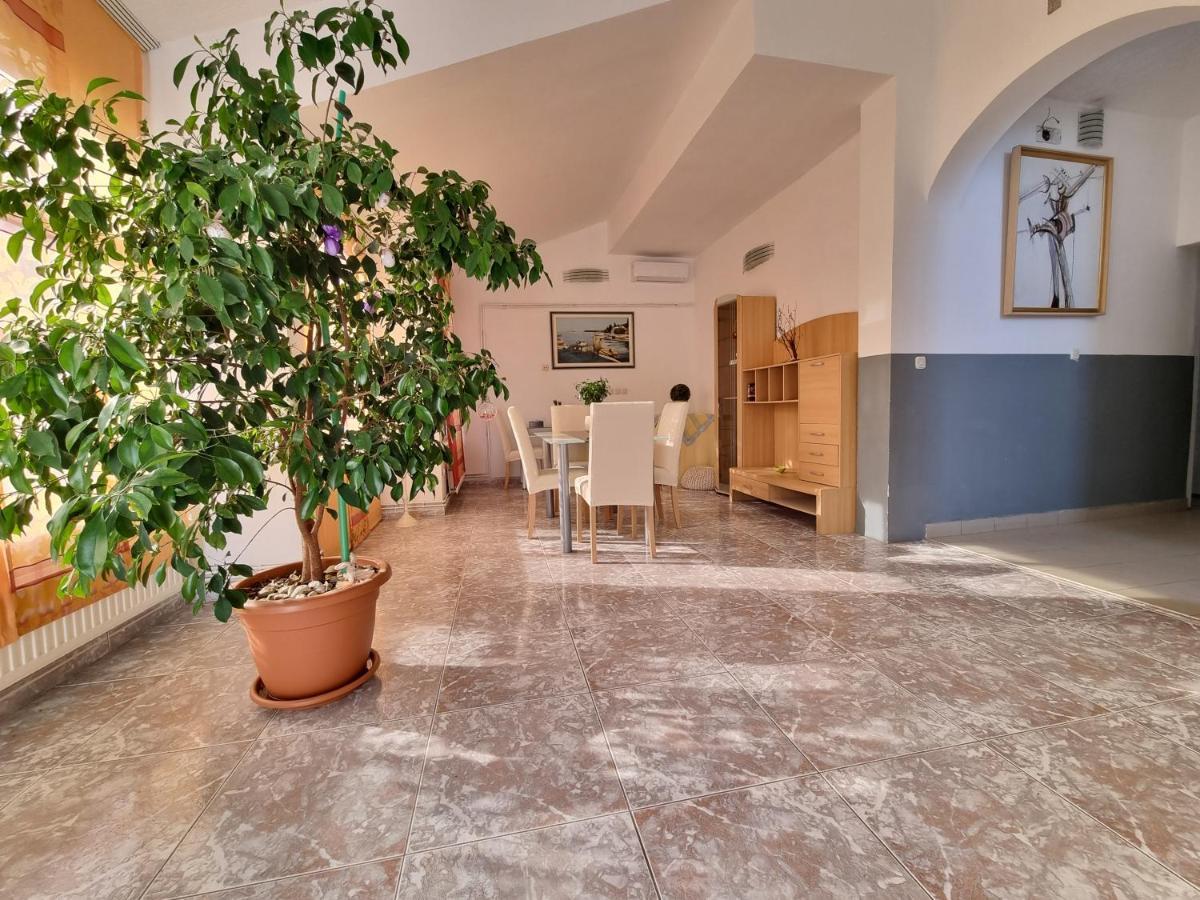Rooms Slavica Okrug Gornji Exterior foto